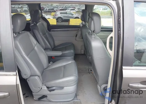 2010 Volkswagen Routan Se из США, поврежденный, VIN 2V4RW3D15AR306263